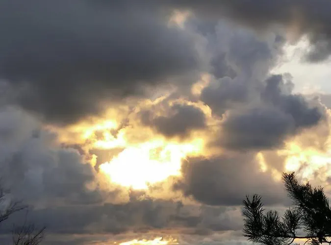 Pensjonat Bursztynowa 1 3*