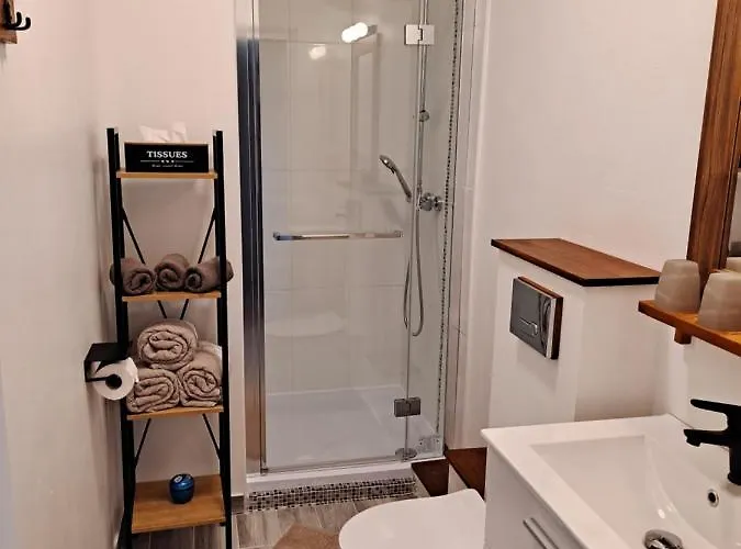 Pensjonat Bursztynowa 1